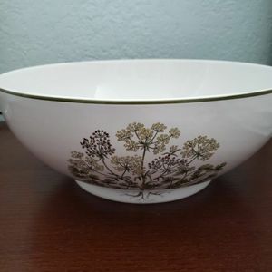 Tiffany herb Collection serving bowl and 4 plates